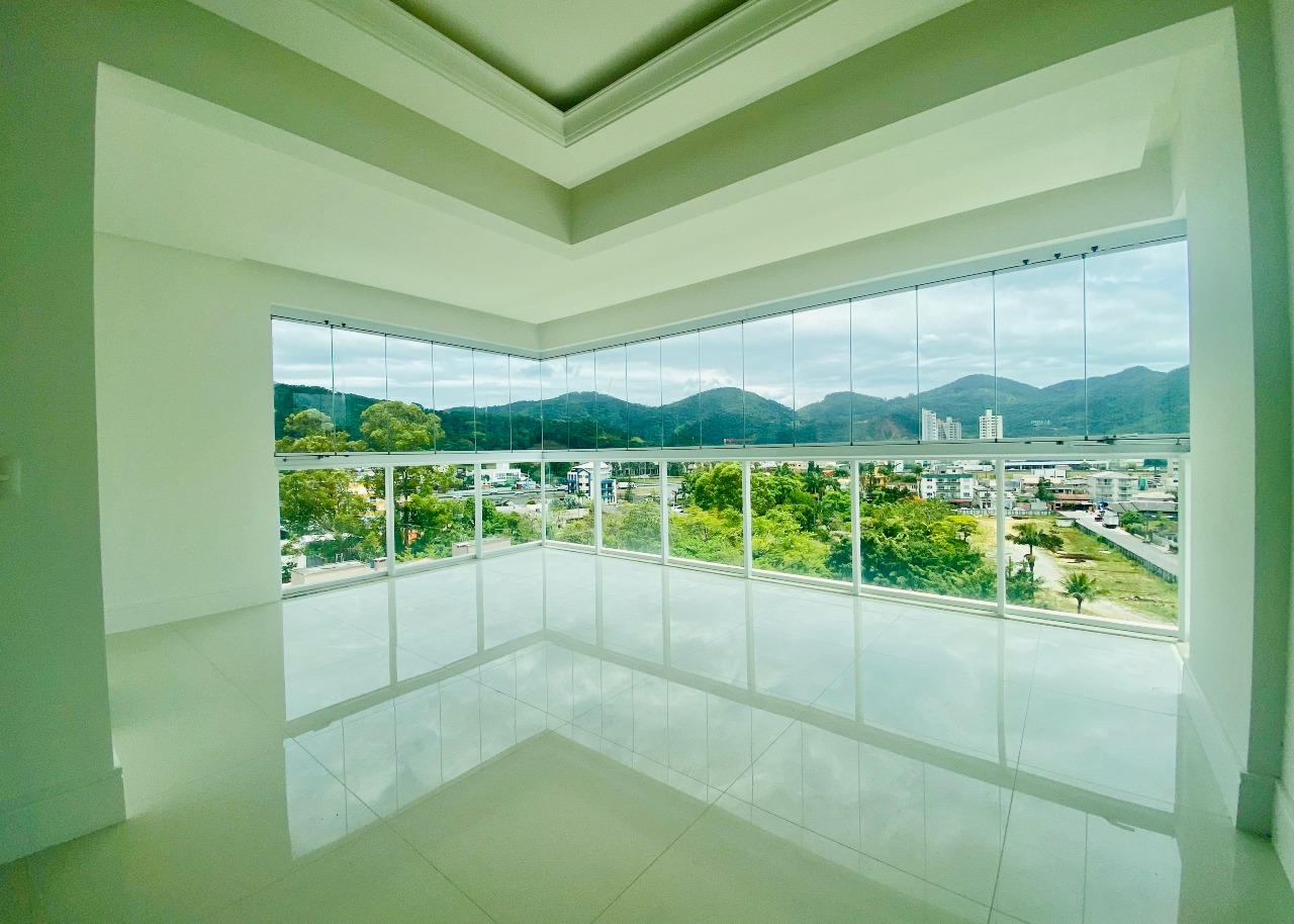 Foto do imóvel Apartamento 3 suítes com vista mar no centro de Itapema – 149m²