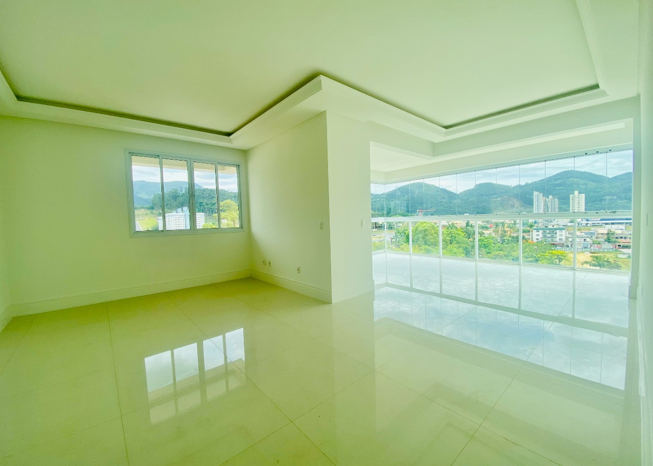 Foto do imóvel Apartamento 3 suítes com vista mar no centro de Itapema – 149m²