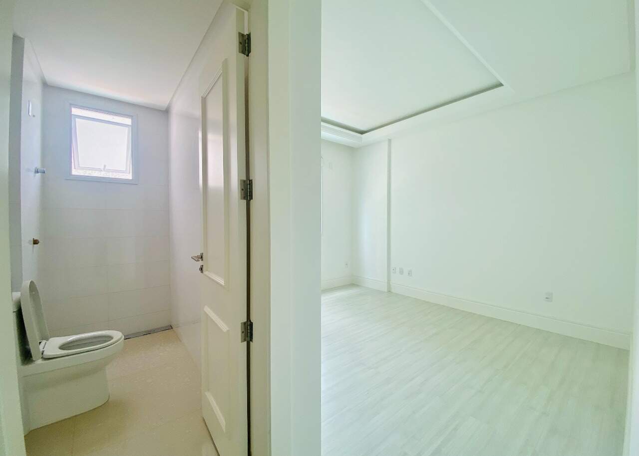 Foto do imóvel Apartamento 3 suítes com vista mar no centro de Itapema – 149m²