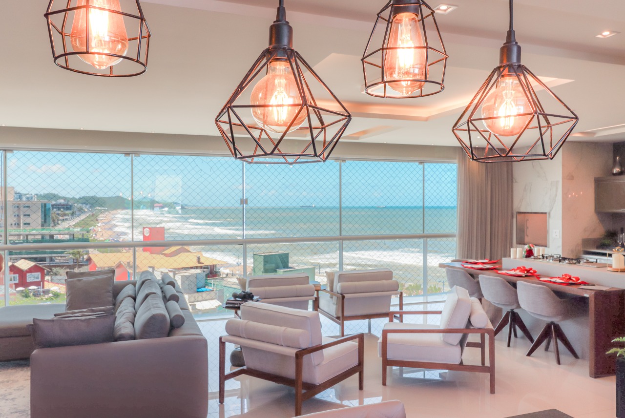 Apartamento mobiliado no Mirage Residence Praia Brava com 4 suítes e vista para o mar