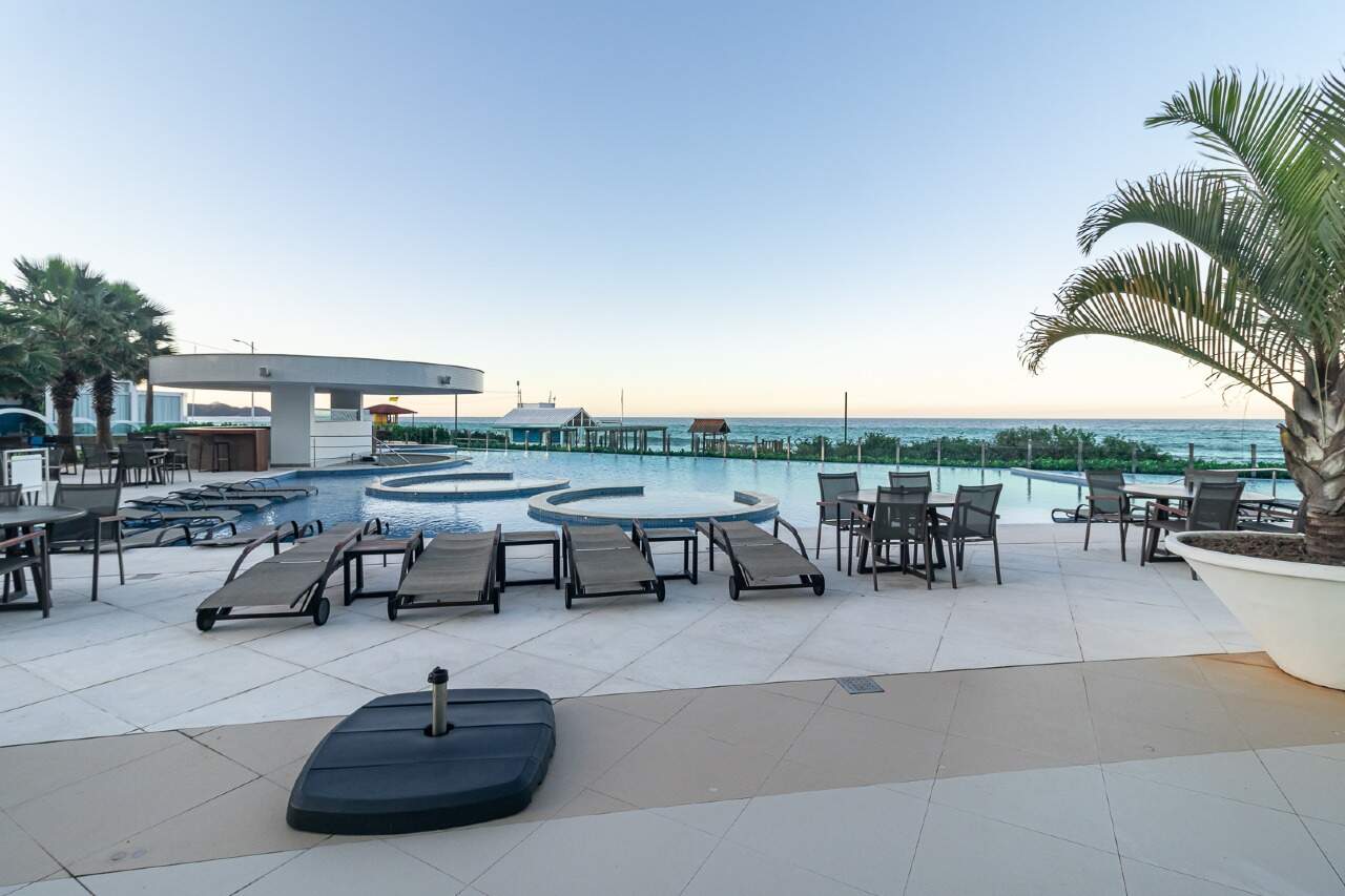 Foto do imóvel Apartamento mobiliado no Mirage Residence Praia Brava com 4 suítes e vista para o mar