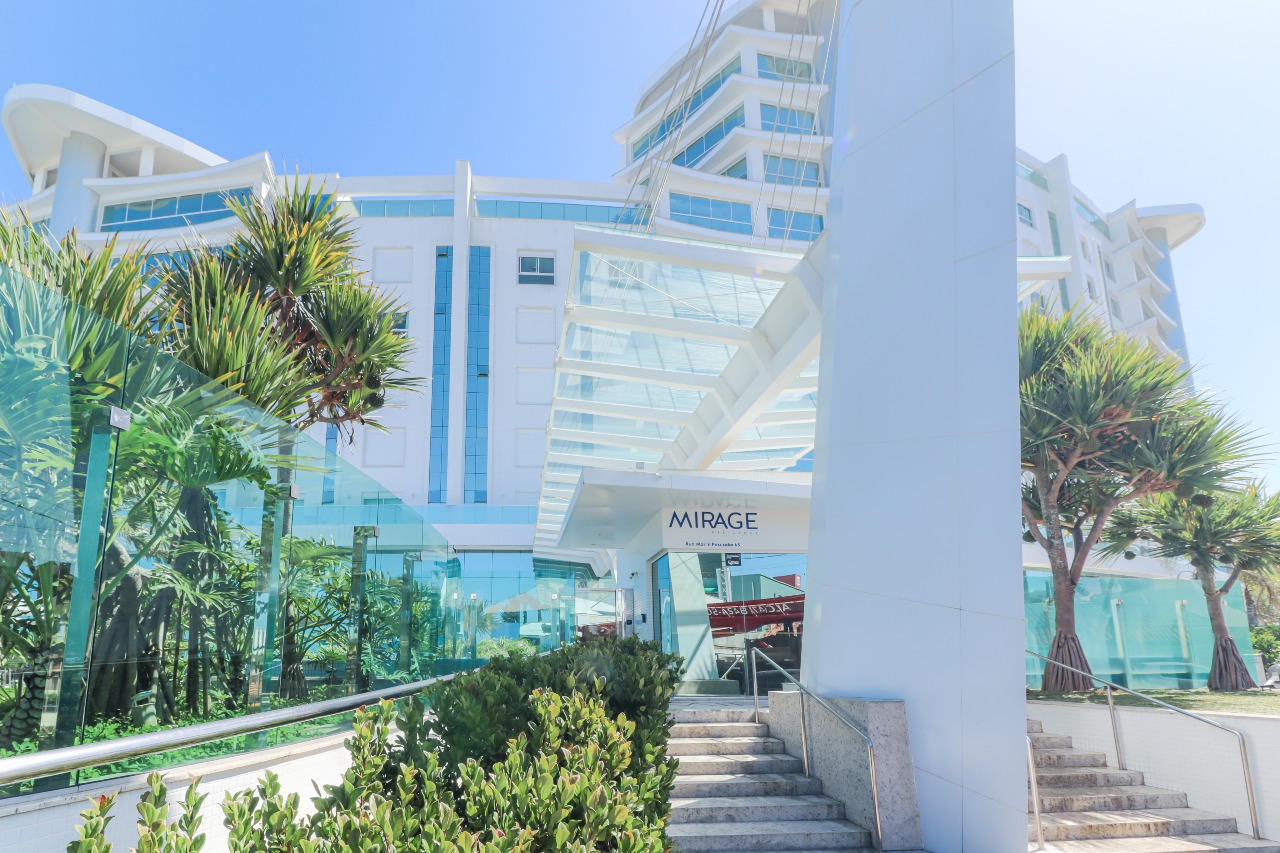 Foto do imóvel Apartamento mobiliado no Mirage Residence Praia Brava com 4 suítes e vista para o mar