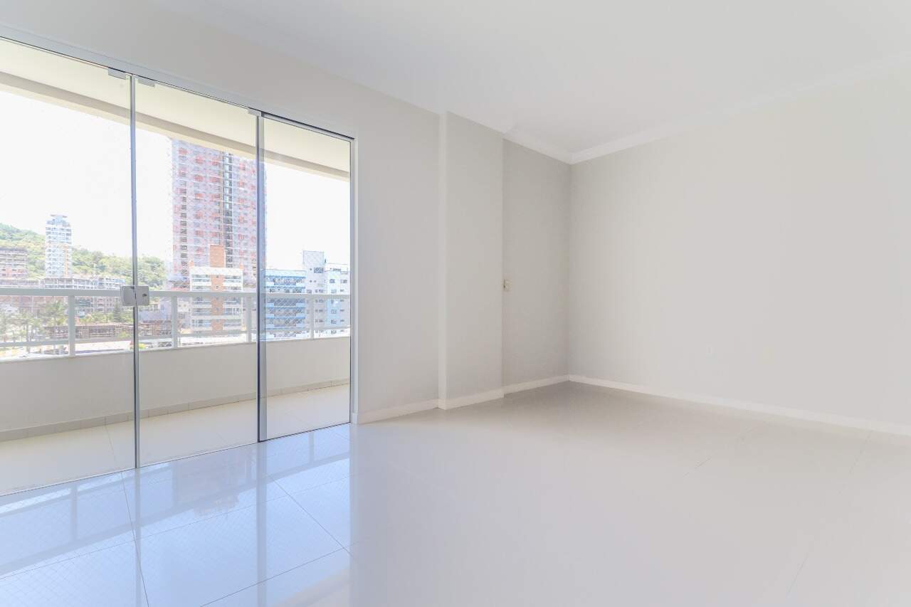 Foto do imóvel Apartamento a venda no Edificio Mikonos com 04 Quartos sendo 03 Suites em Itapema Meia Praia