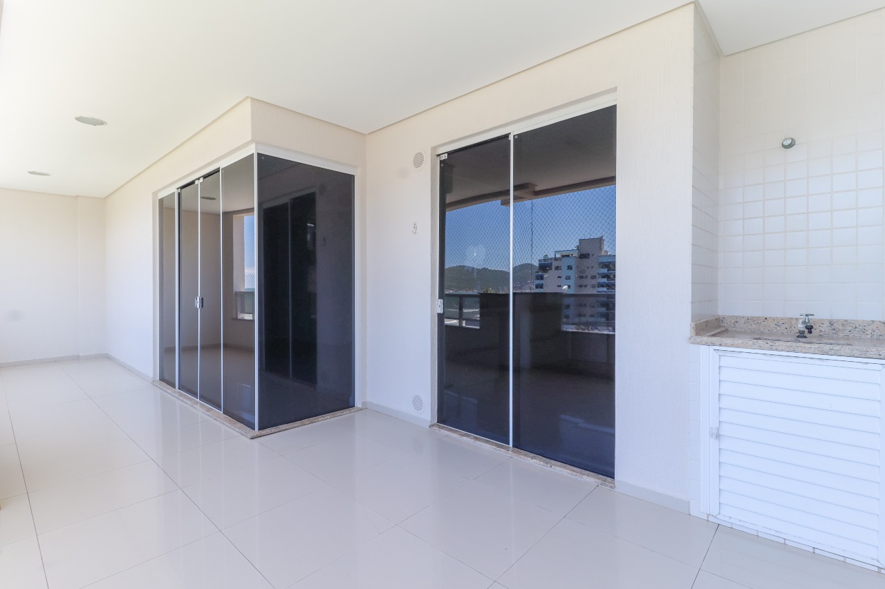Foto do imóvel Apartamento a venda no Edificio Mikonos com 04 Quartos sendo 03 Suites em Itapema Meia Praia