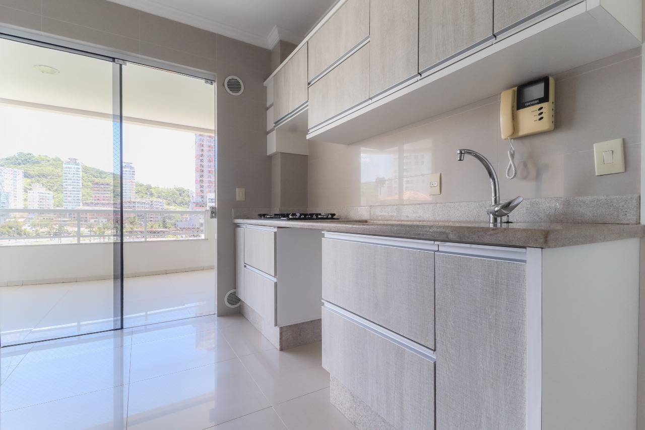Foto do imóvel Apartamento a venda no Edificio Mikonos com 04 Quartos sendo 03 Suites em Itapema Meia Praia