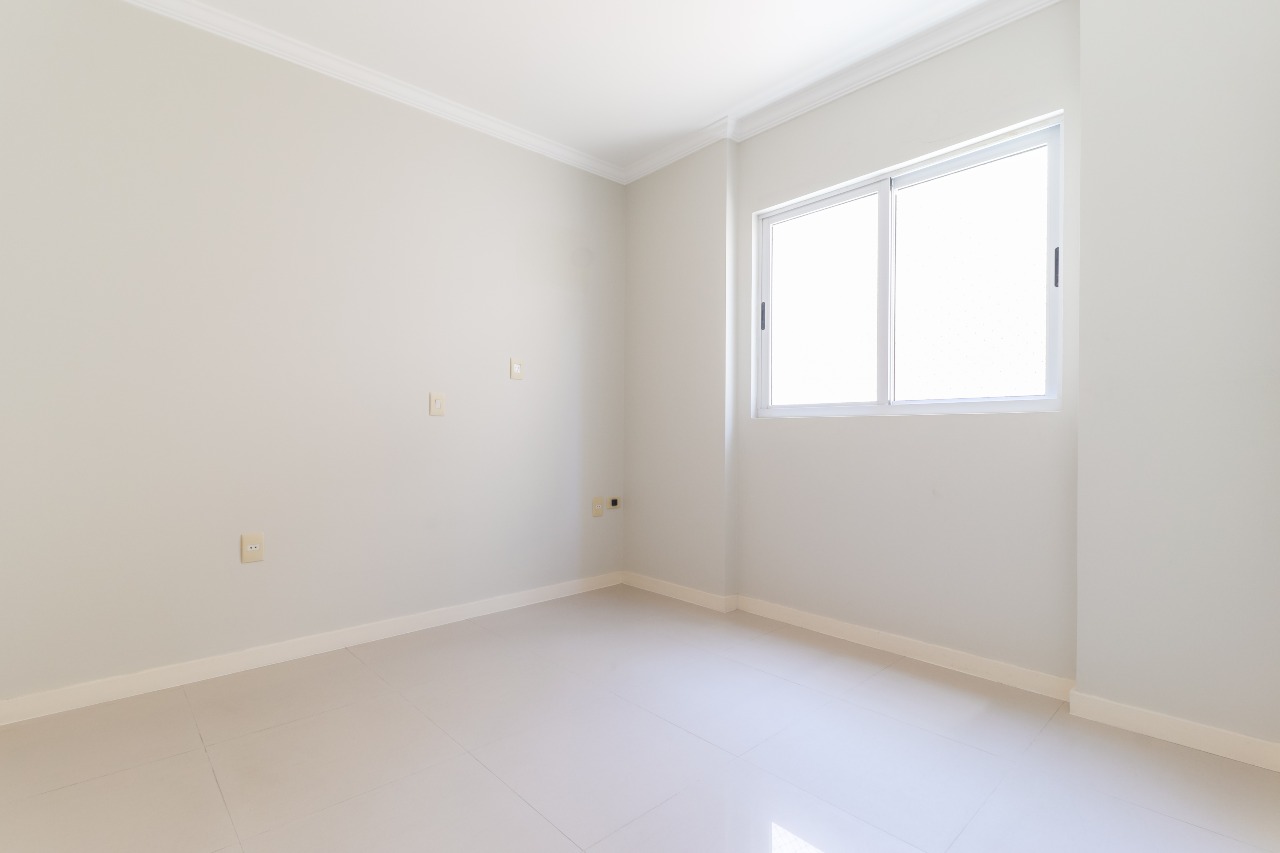 Foto do imóvel Apartamento a venda no Edificio Mikonos com 04 Quartos sendo 03 Suites em Itapema Meia Praia