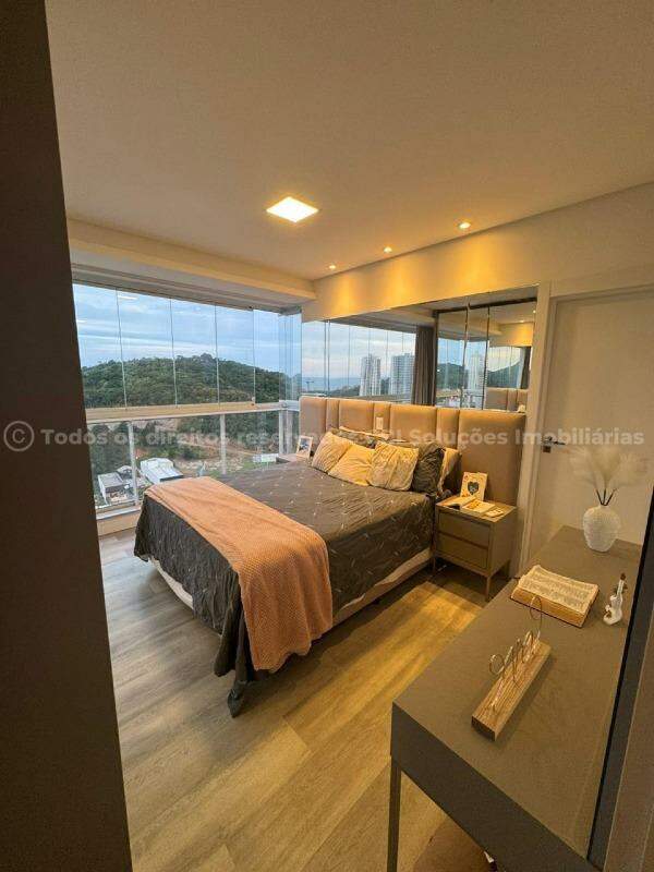 Foto do imóvel Apartamento 2 Dormitórios com Vista na Praia Brava – Itajaí