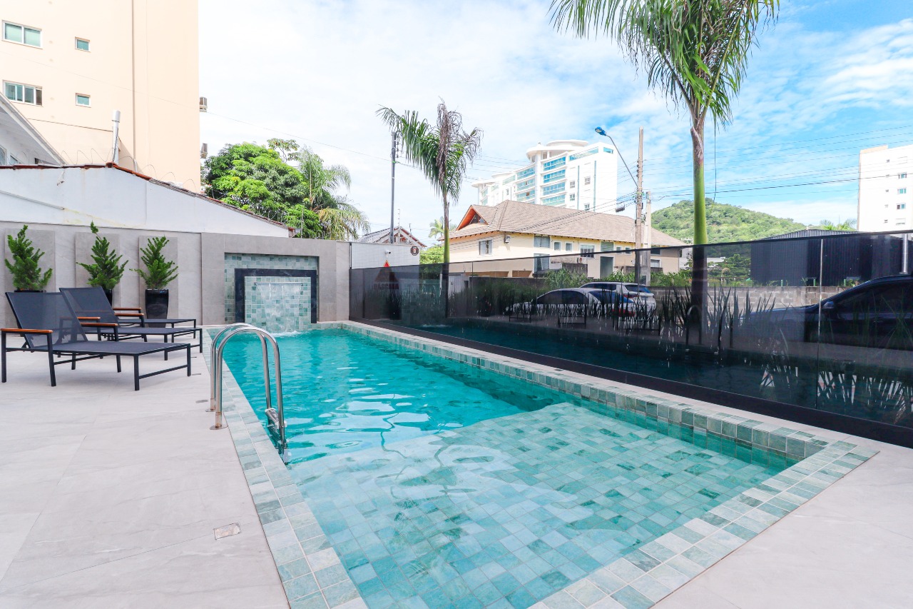 Foto do imóvel Apartamento de alto padrão na Praia Brava em Itajaí – 4 suítes e 3 vagas de garagem