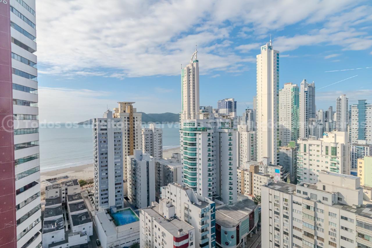 Foto do imóvel Apartamento Mobiliado com 4 Quartos e 3 Suítes à Venda no Edifício Olympo Tower em Balneário Camboriú