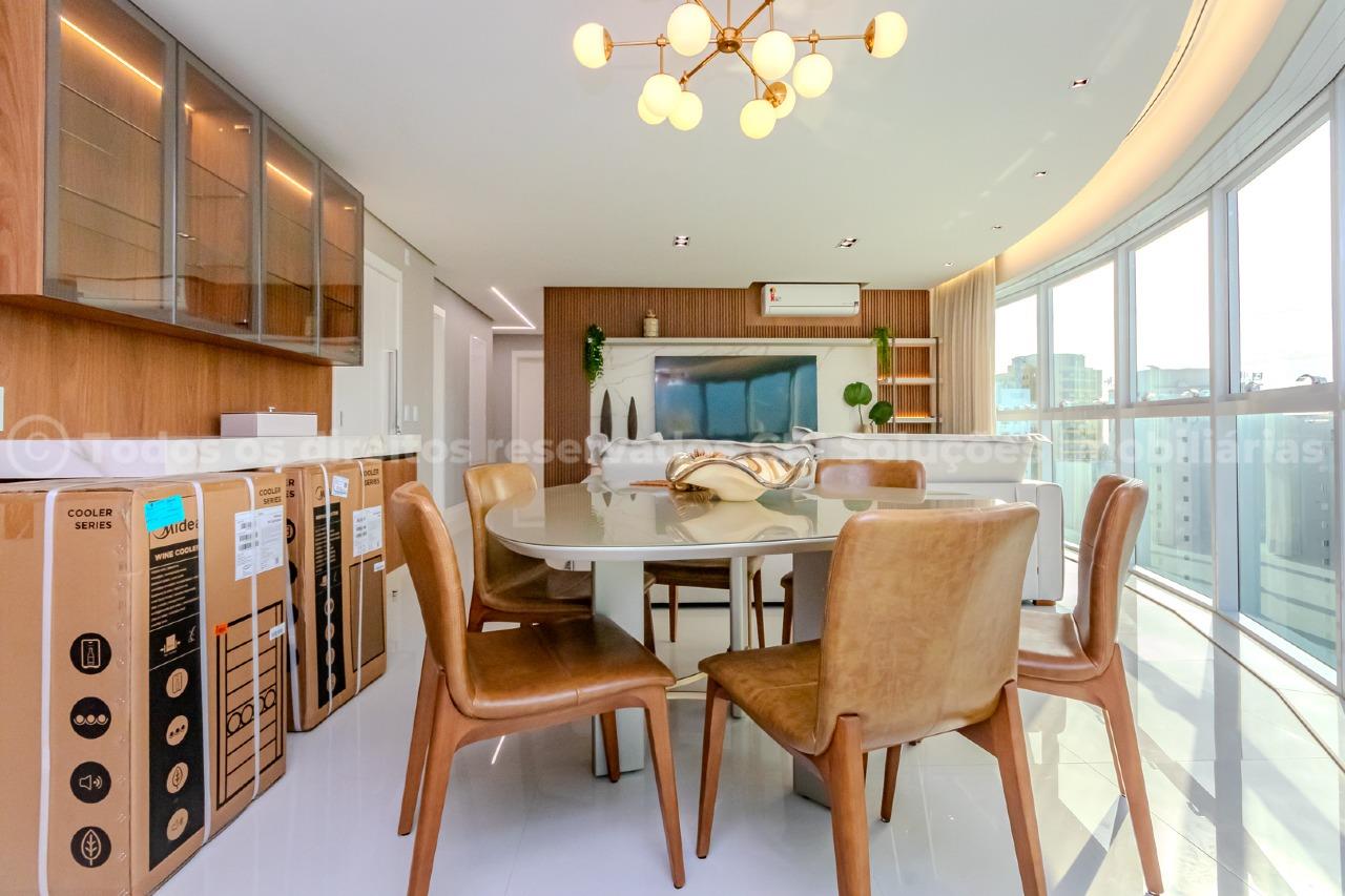 Foto do imóvel Apartamento Mobiliado com 4 Quartos e 3 Suítes à Venda no Edifício Olympo Tower em Balneário Camboriú
