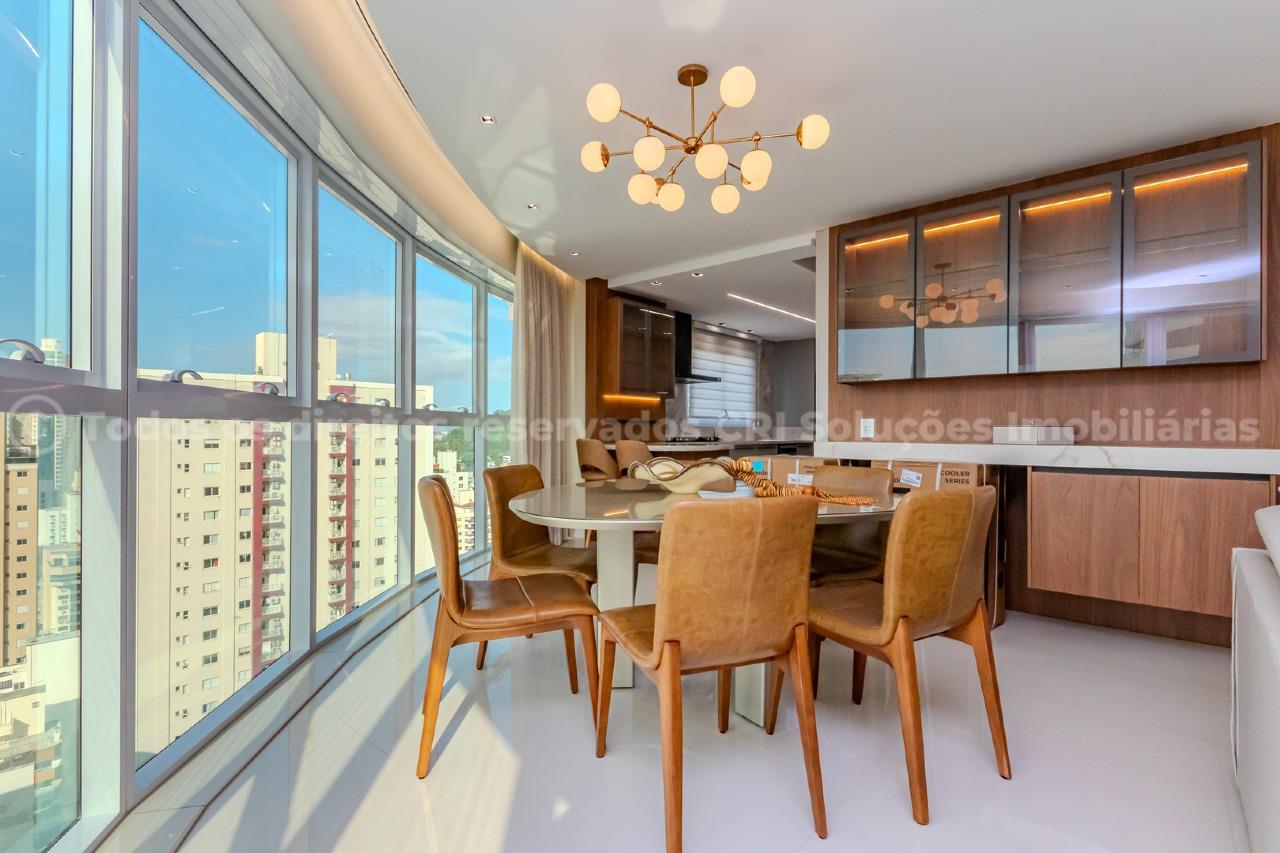 Foto do imóvel Apartamento Mobiliado com 4 Quartos e 3 Suítes à Venda no Edifício Olympo Tower em Balneário Camboriú