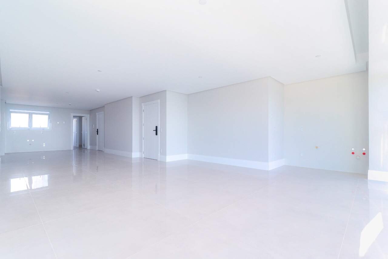 Foto do imóvel Apartamento Frente Mar com 04 suítes no One Tower em Balneário Camboriú