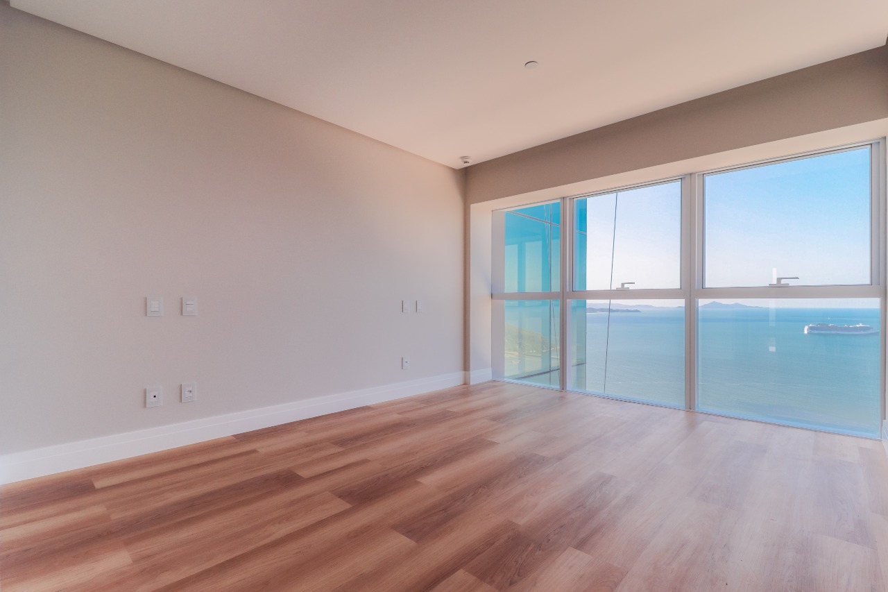 Foto do imóvel Apartamento Frente Mar com 04 suítes no One Tower em Balneário Camboriú