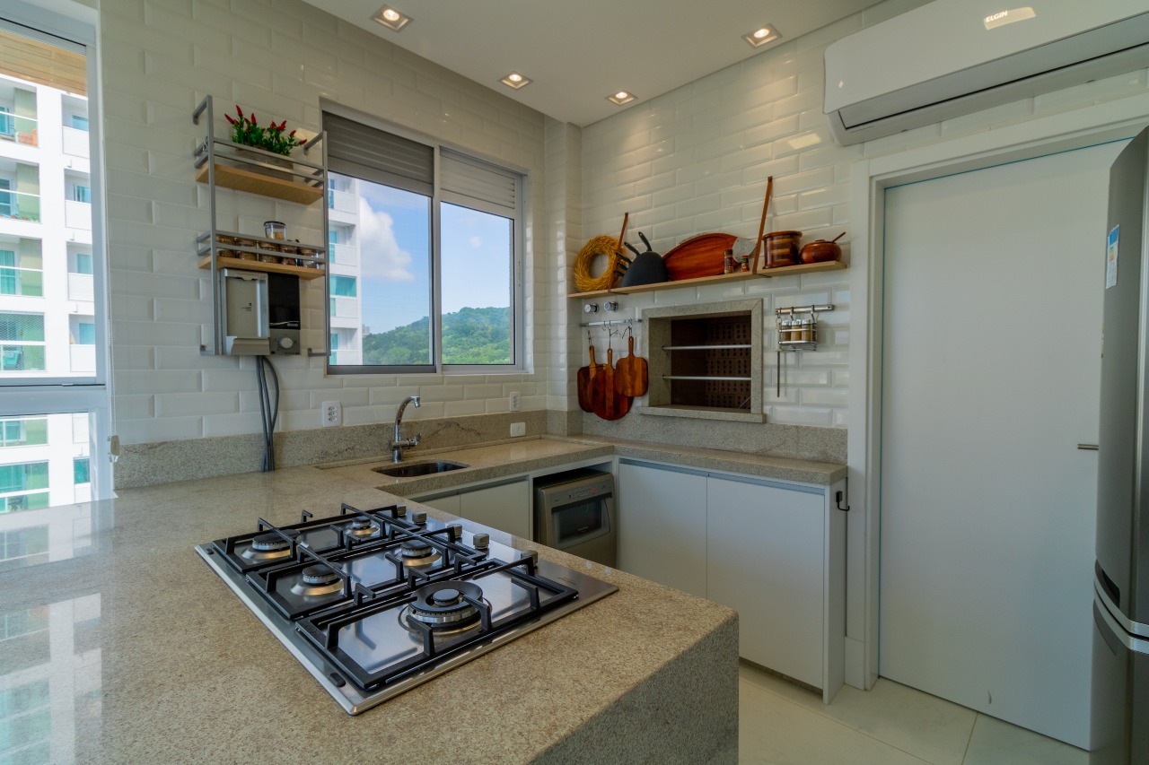 Foto do imóvel Apartamento 2 Dormitórios no Edifício Helicônia Praia Brava Itajaí