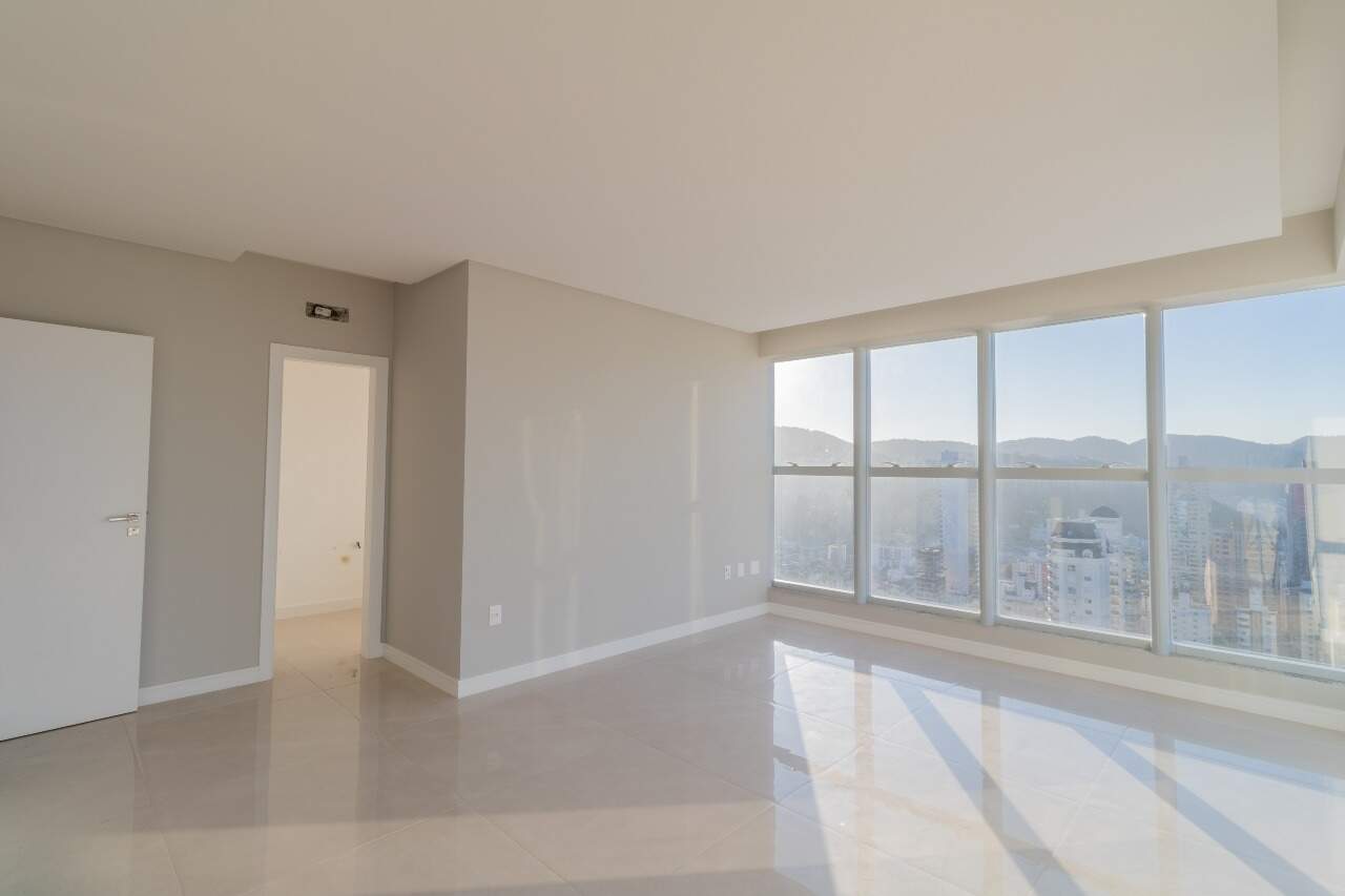 Foto do imóvel Cobertura 6 Suítes no Biarritz Residence no Centro de Balneário Camboriú