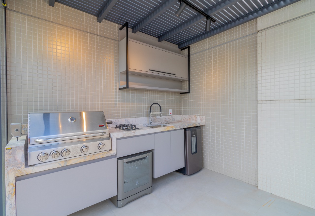 Foto do imóvel Apartamento à Venda no Serendipity Village em Balneário Camboriú – 4 Dormitórios Mobiliado Frente Mar