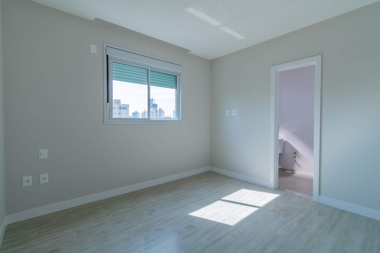 Foto do imóvel Apartamento com 03 suítes no Edifício Exuberance á venda em Balneário Camboriú 
