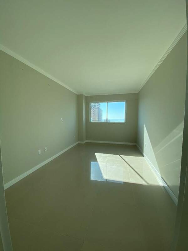 Foto do imóvel Cobertura 4 suítes Solar Tower Meia Praia Itapema