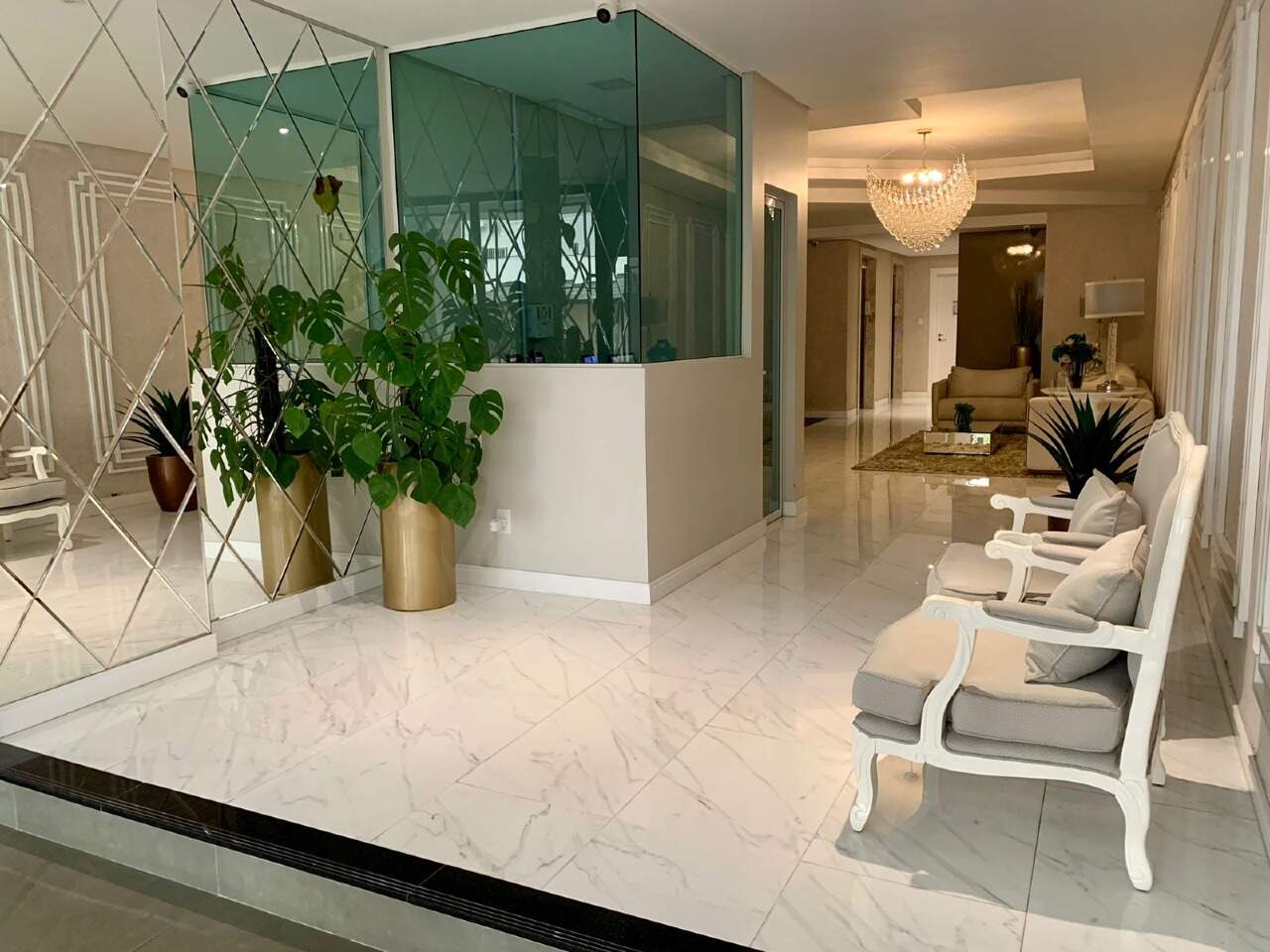 Foto do imóvel Cobertura 4 suítes Solar Tower Meia Praia Itapema