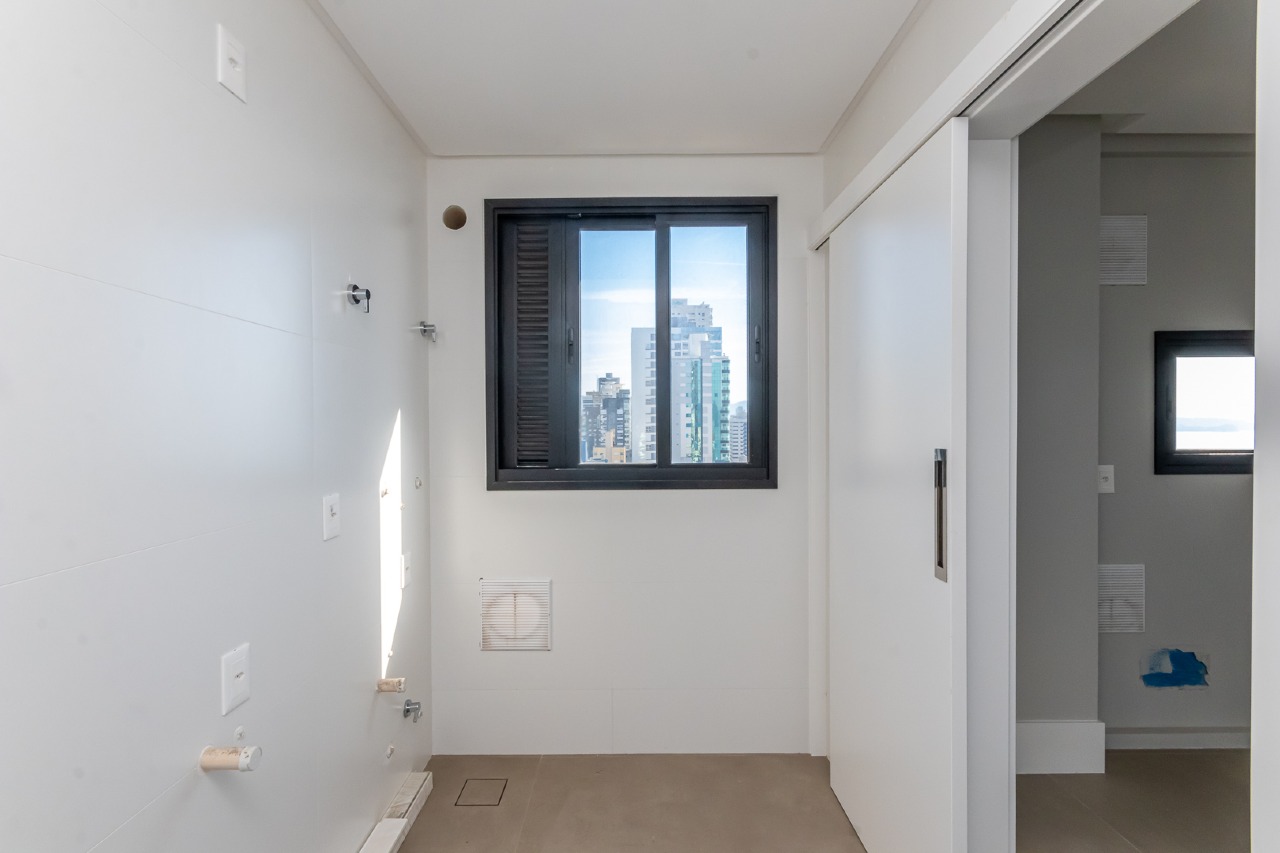 Foto do imóvel Apartamento 4 Suítes no Grand Hill Meia Praia Itapema
