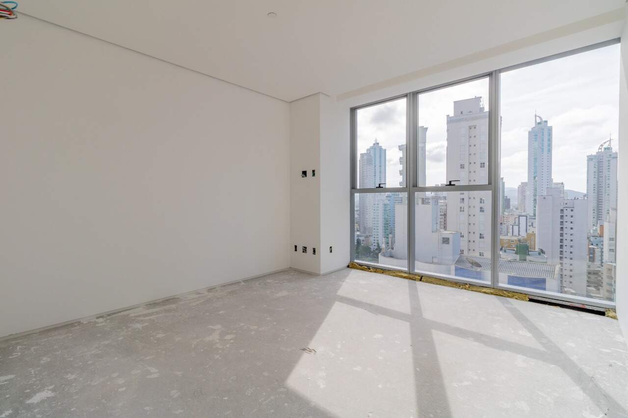Foto do imóvel Apartamento à venda 4 suítes frente mar Edifício Copenhagen Balneário Camboriú