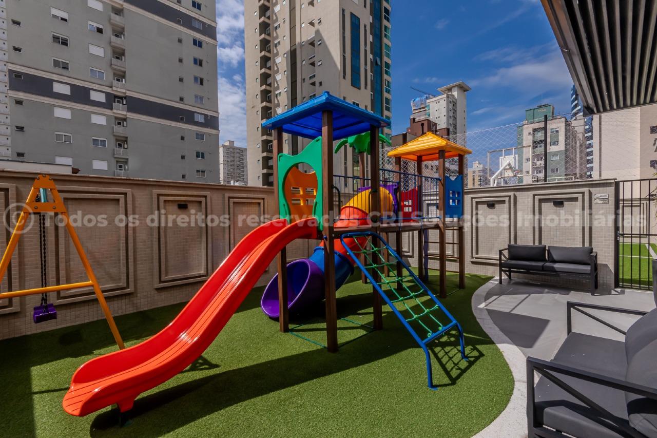 Foto do imóvel Apartamento com 03 suítes no Residencial Greta Palace em Meia Praia de Itapema