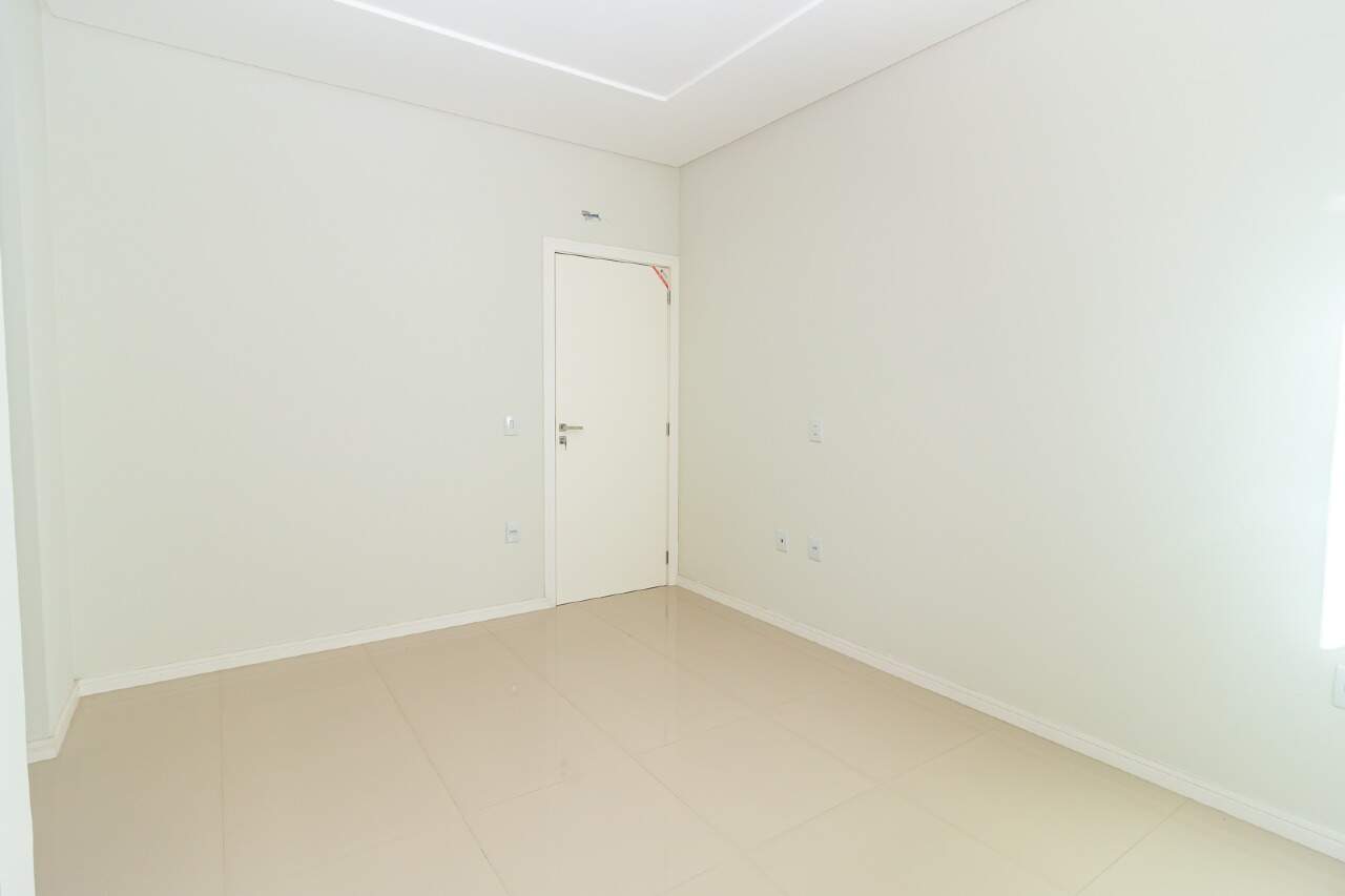 Foto do imóvel Apartamento 3 Suítes no Residencial Valência Meia Praia Itapema