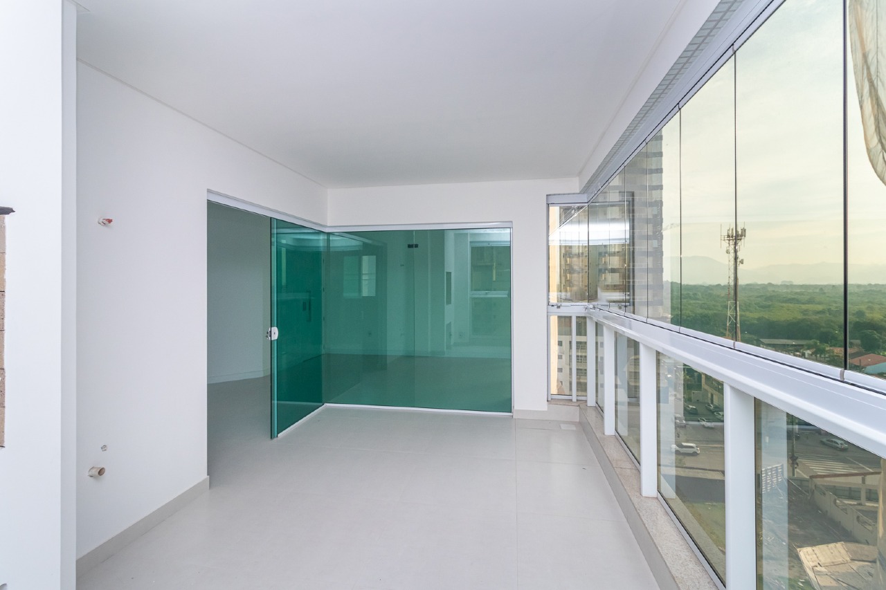 Foto do imóvel Apartamento com 4 Suítes no Edifício Orion Residence em Meia Praia