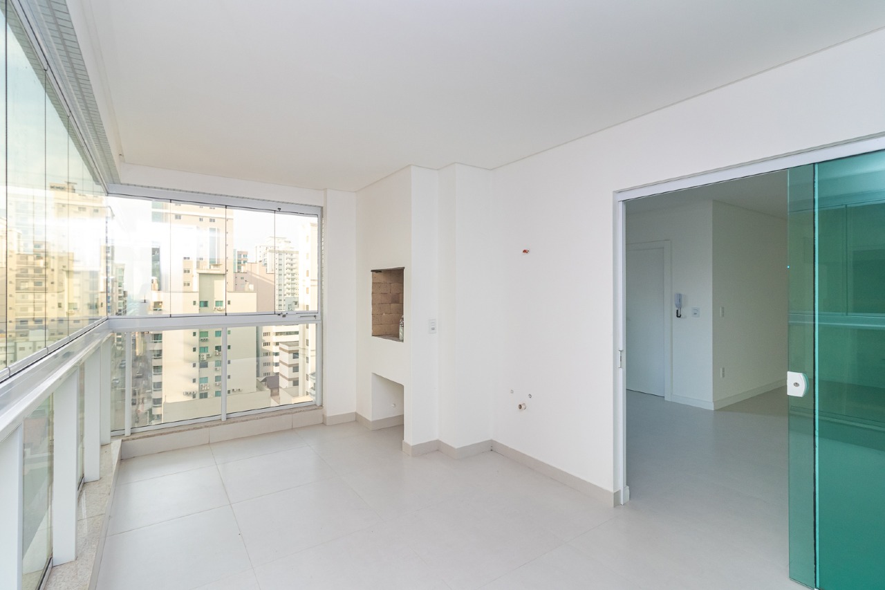 Foto do imóvel Apartamento com 4 Suítes no Edifício Orion Residence em Meia Praia