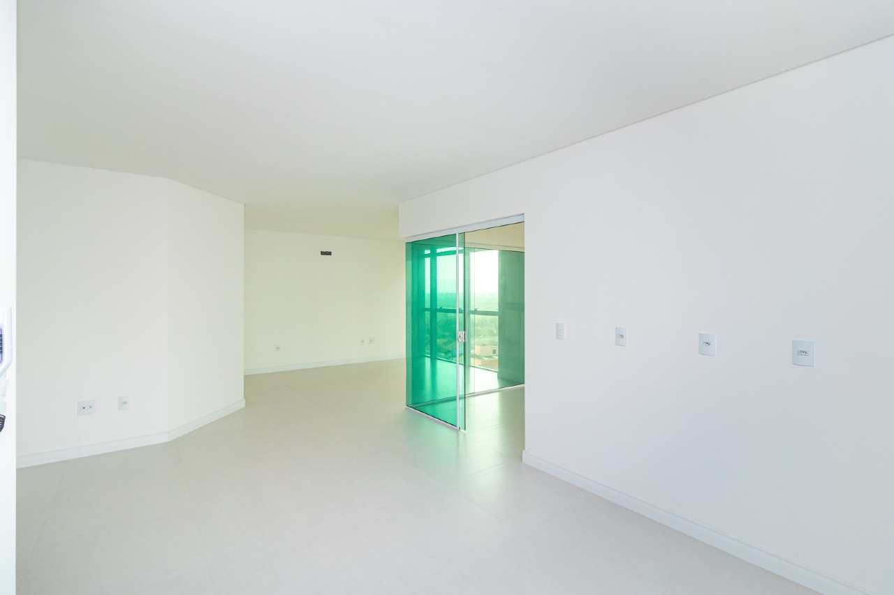 Foto do imóvel Apartamento com 4 Suítes no Edifício Orion Residence em Meia Praia