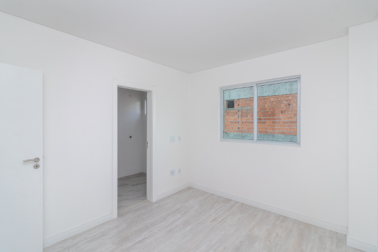 Foto do imóvel Apartamento com 4 Suítes no Edifício Orion Residence em Meia Praia