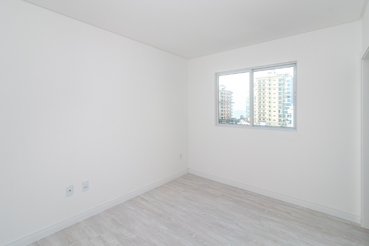 Foto do imóvel Apartamento com 4 Suítes no Edifício Orion Residence em Meia Praia