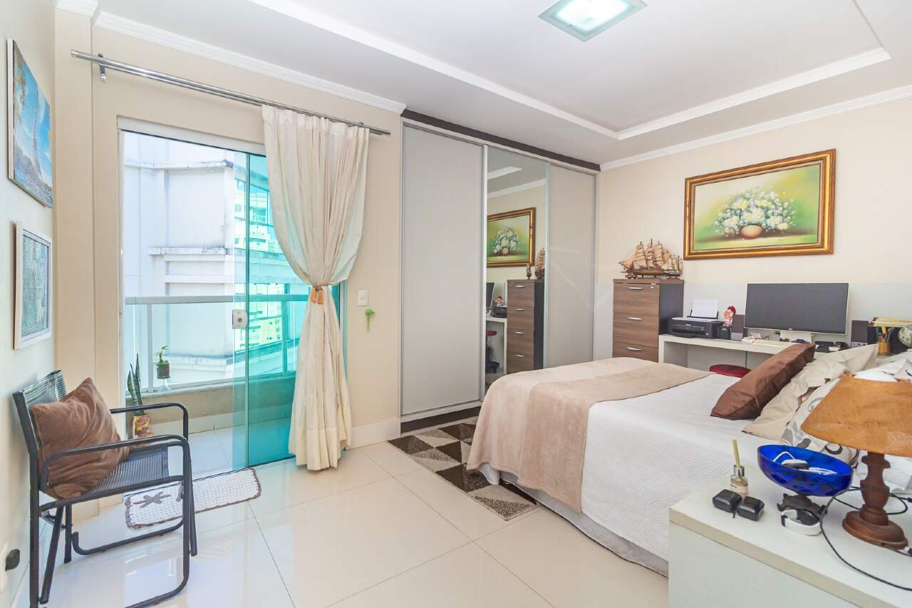 Foto do imóvel Apartamento 4 Suítes no Harmony Palace na Meia Praia Itapema