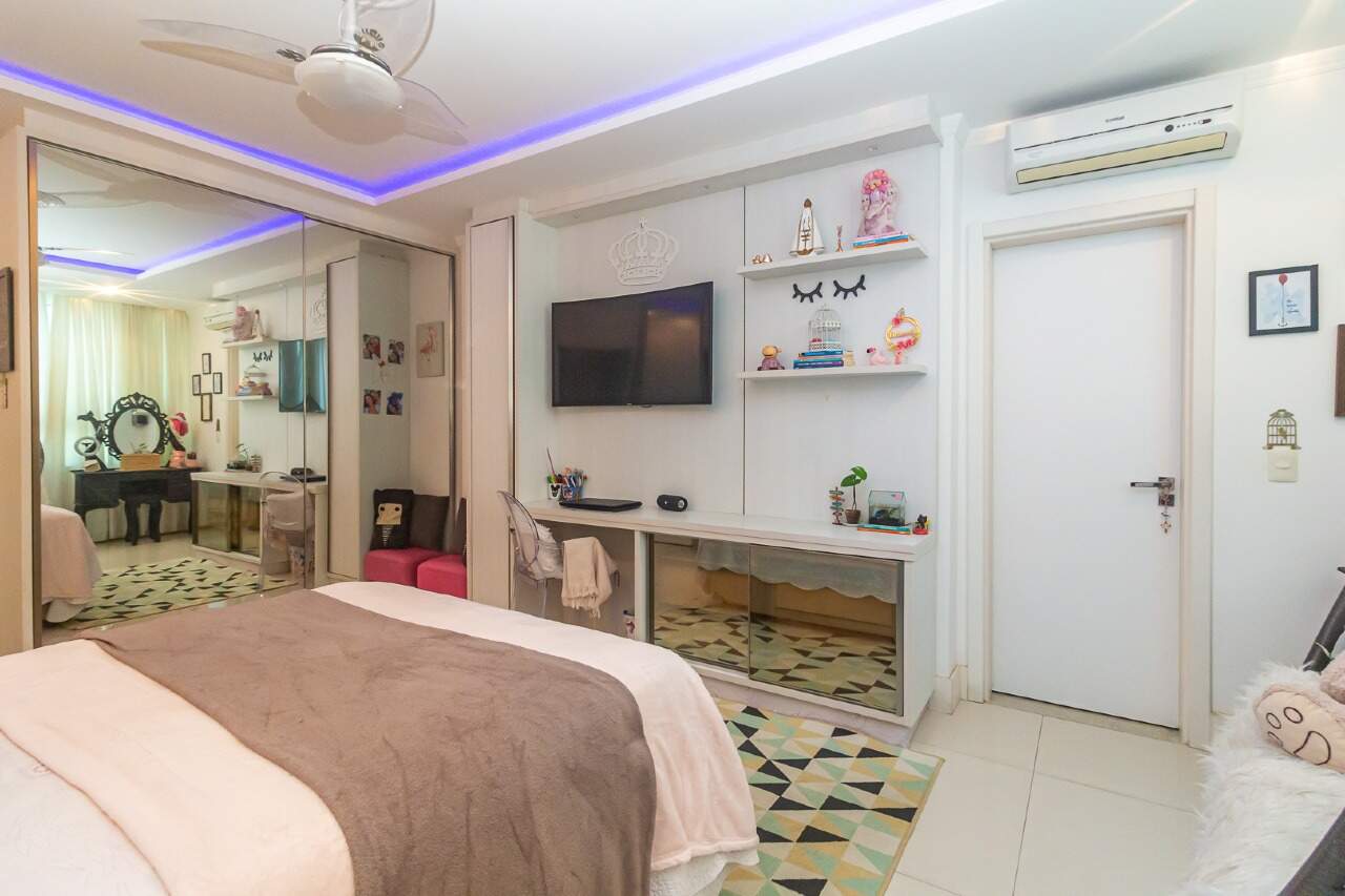 Foto do imóvel Apartamento 4 Suítes no Harmony Palace na Meia Praia Itapema