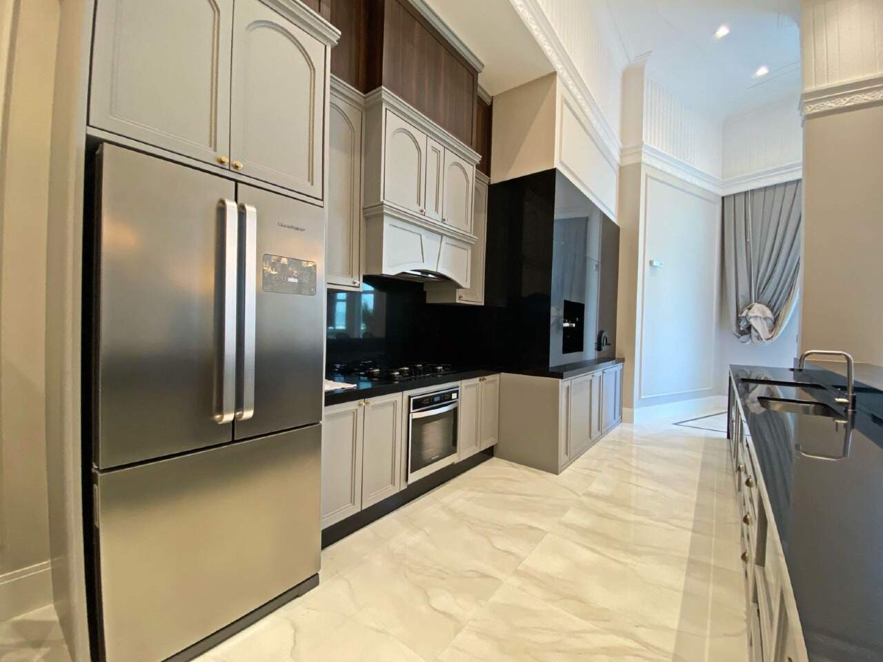 Foto do imóvel Apartamento Frente Mar com 4 Suítes no La Vie Residence | Meia Praia, Itapema