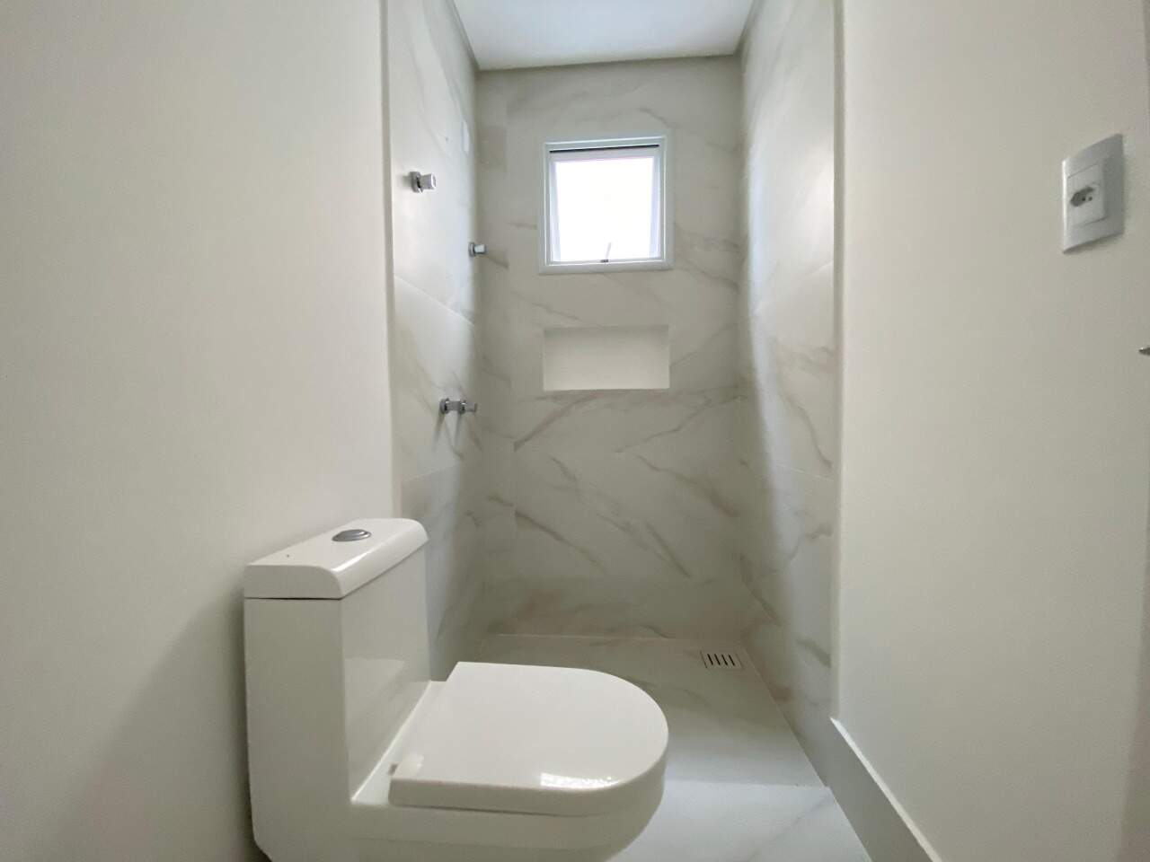 Foto do imóvel Apartamento Frente Mar com 4 Suítes no La Vie Residence | Meia Praia, Itapema