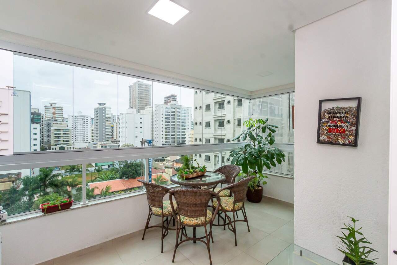 Apartamento 2 dormitórios Edifício Aleandro Beber Meia Praia Itapema