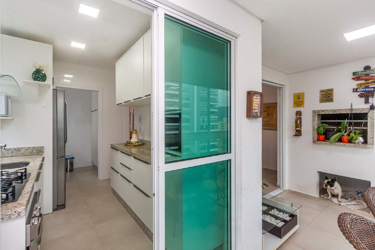 Foto do imóvel Apartamento 160m² no Edifício Aleandro Beber – Meia Praia Itapema