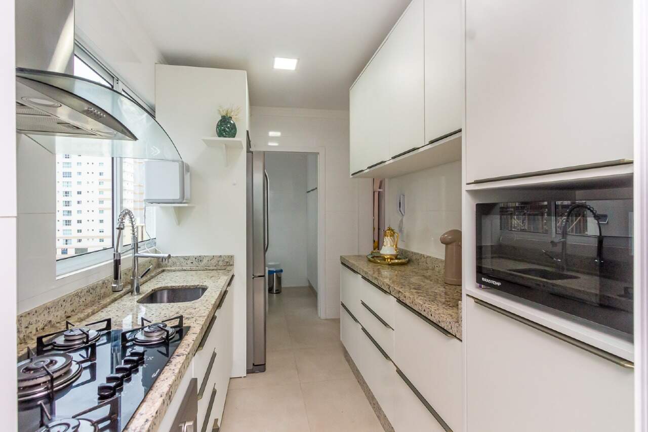 Foto do imóvel Apartamento 160m² no Edifício Aleandro Beber – Meia Praia Itapema