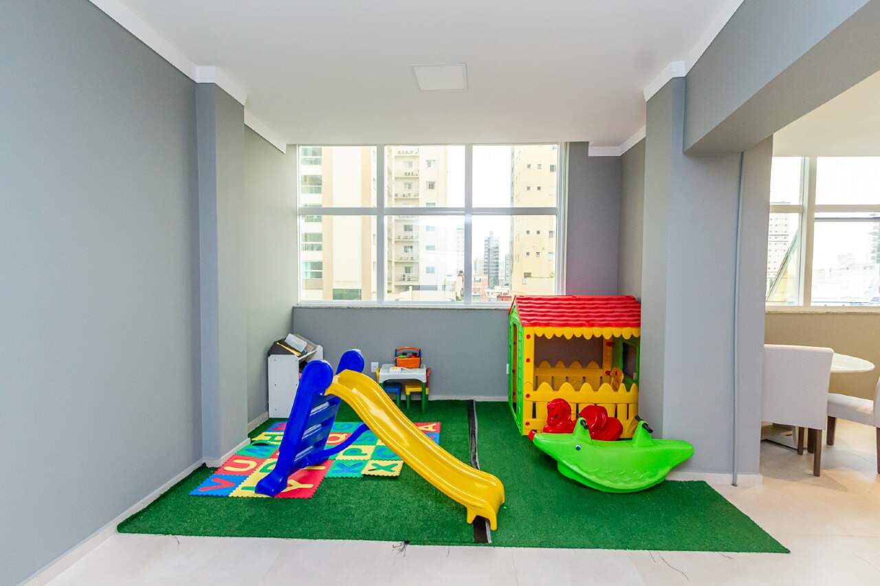 Foto do imóvel Apartamento 160m² no Edifício Aleandro Beber – Meia Praia Itapema