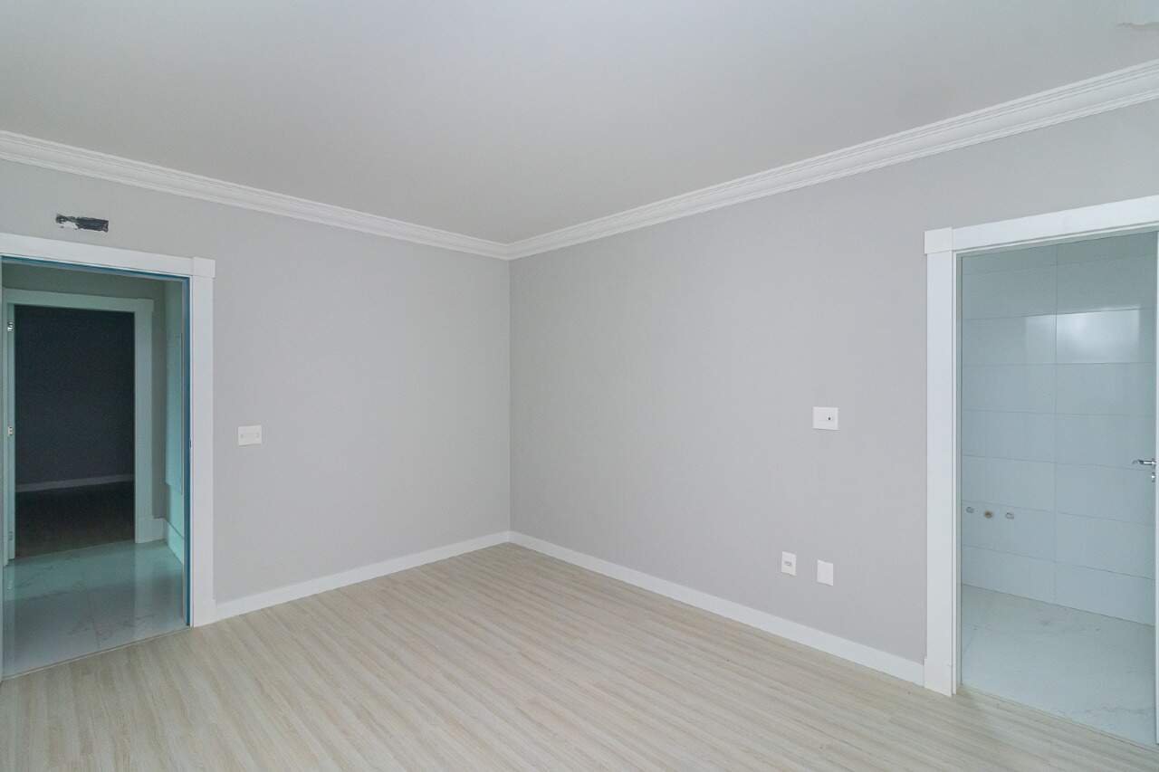 Foto do imóvel Apartamento Piazza De Fiori na Meia Praia em Itapema 