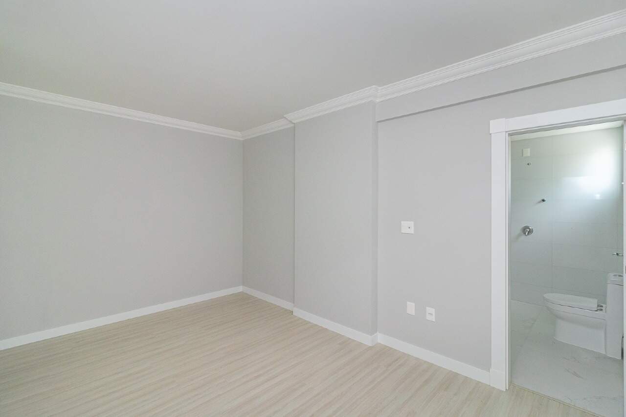 Foto do imóvel Apartamento Piazza De Fiori na Meia Praia em Itapema 