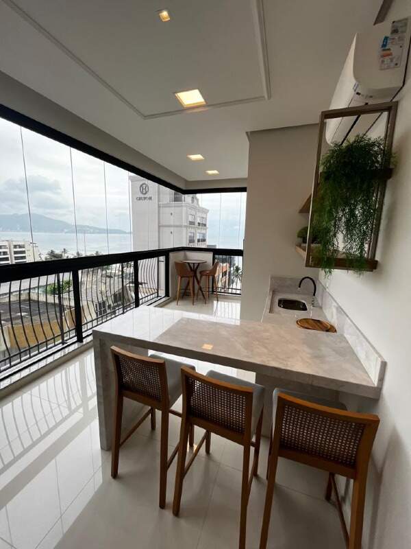 Foto do imóvel Apartamento Mobiliado no Magnifique Imperiale com 190m², 4 Suítes, Varanda e 3 Vagas em Meia Praia – Itapema