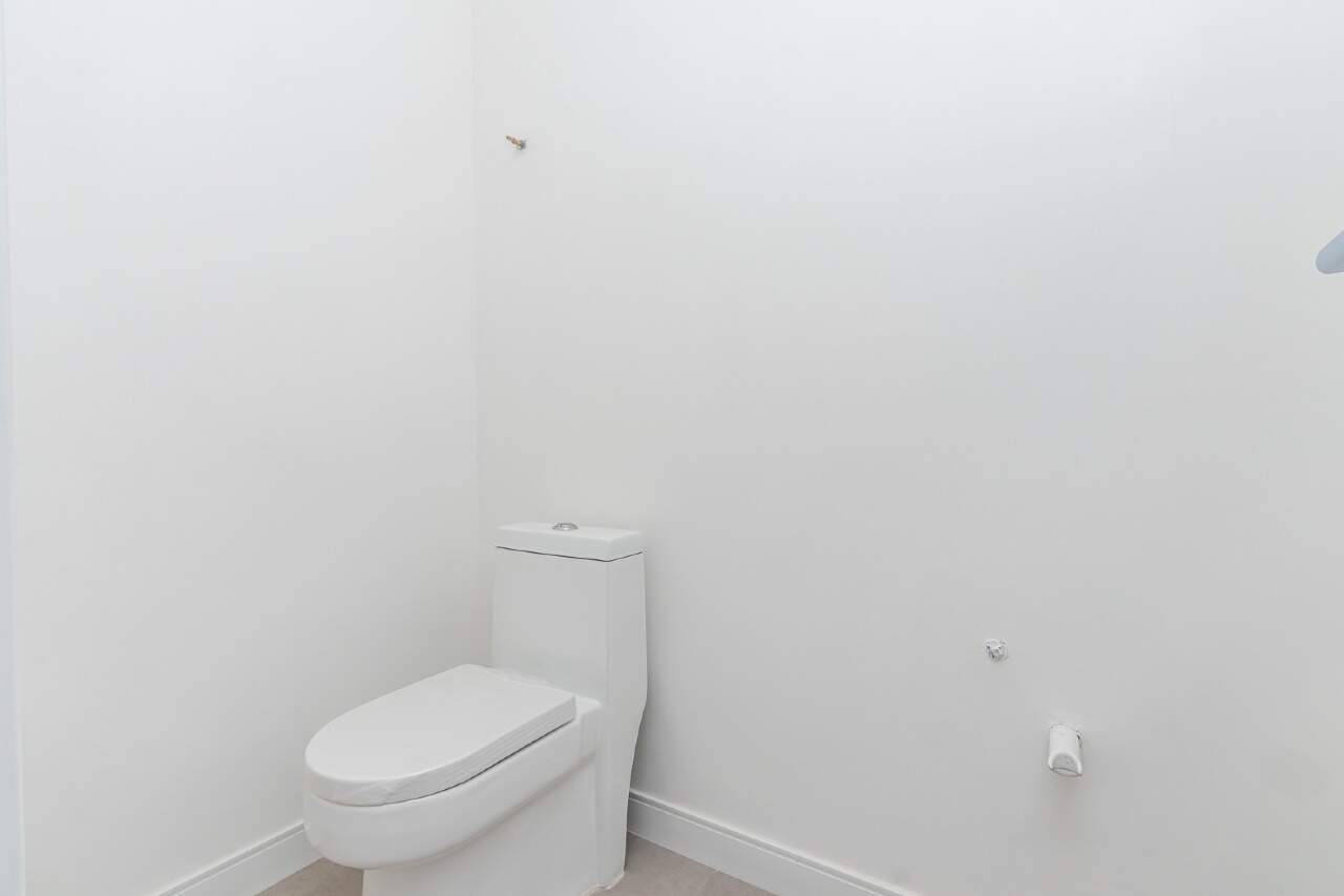 Foto do imóvel Apartamento à venda no Edifício Dom Benedito em Meia Praia – 3 suítes e 2 vagas