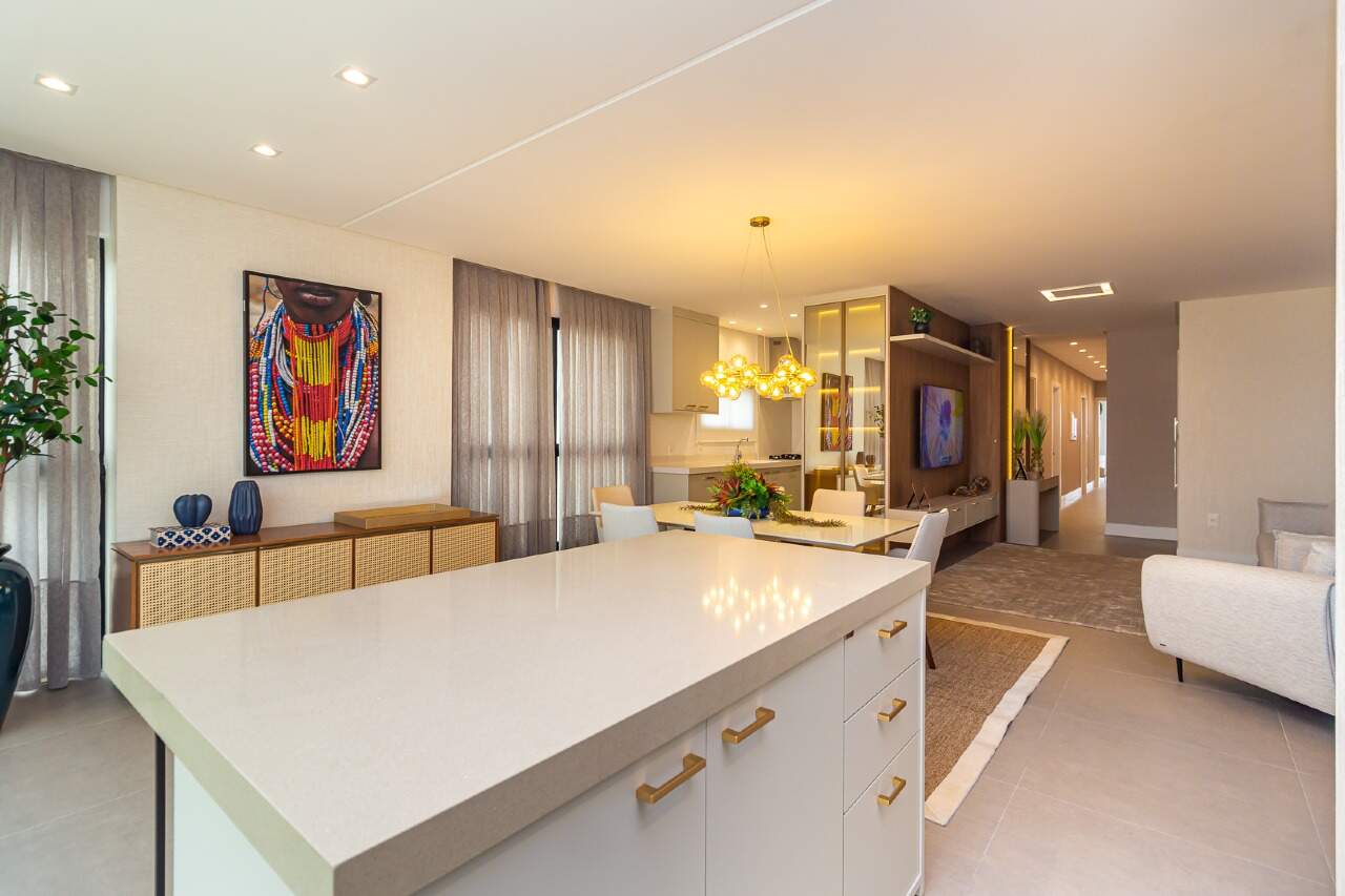 Foto do imóvel Apartamento Mobiliado com 3 Suítes no Residencial Dom Benedito em Meia Praia – Itapema**