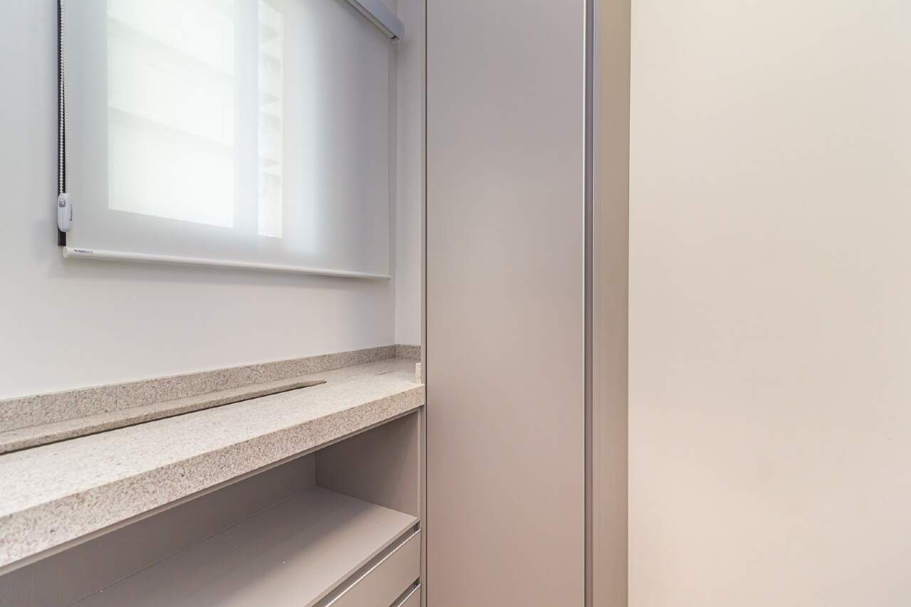 Foto do imóvel Apartamento Mobiliado com 3 Suítes no Residencial Dom Benedito em Meia Praia – Itapema**
