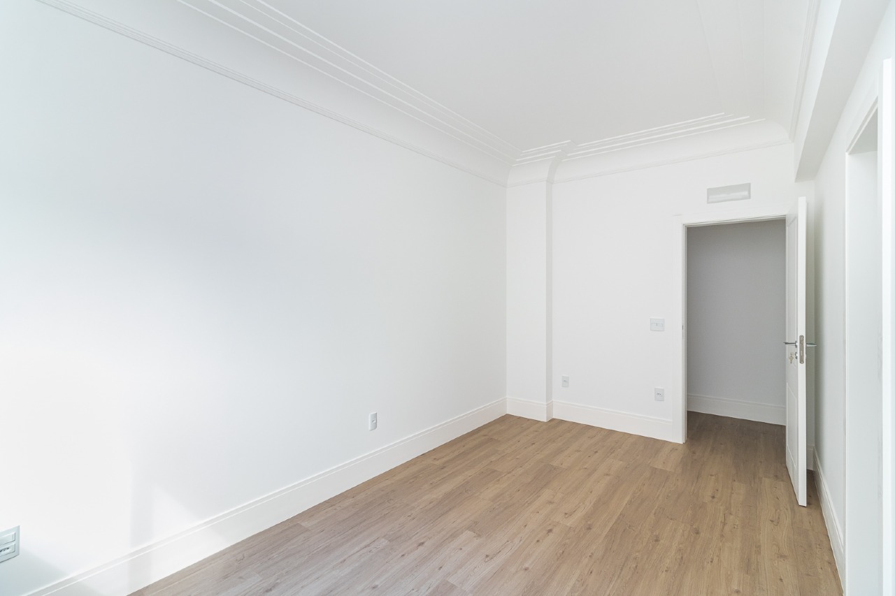 Foto do imóvel Apartamento de 4 suítes no Ed. Belvedere no Centro de Itapema
