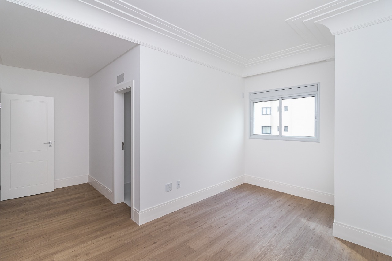 Foto do imóvel Apartamento de 4 suítes no Ed. Belvedere no Centro de Itapema