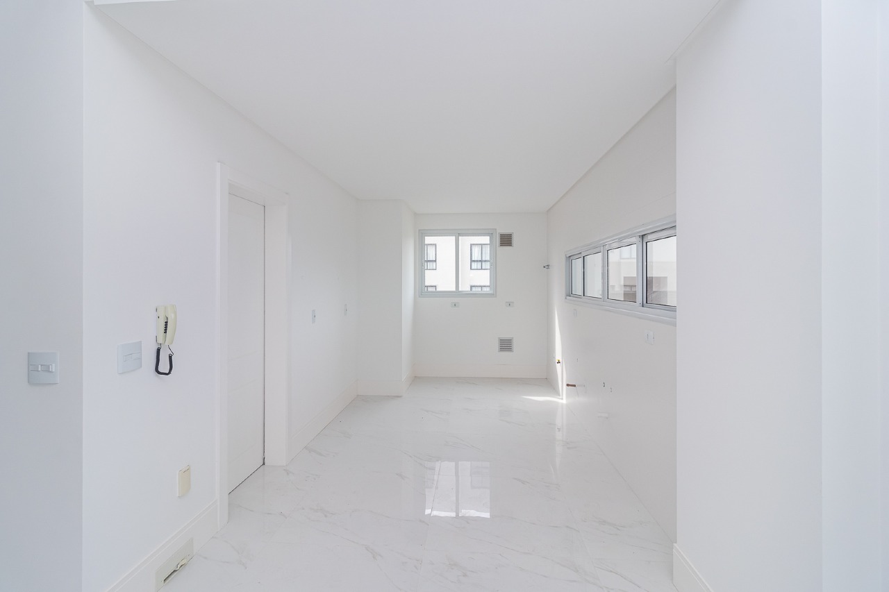 Foto do imóvel Apartamento de 4 suítes no Ed. Belvedere no Centro de Itapema