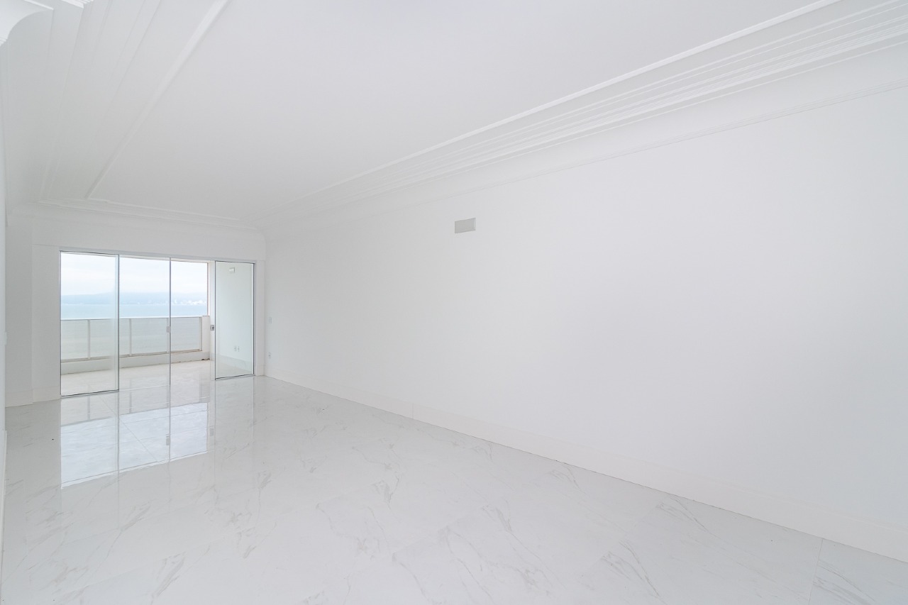 Foto do imóvel Apartamento de 4 suítes no Ed. Belvedere no Centro de Itapema